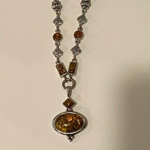Premier designs silver/brown necklace